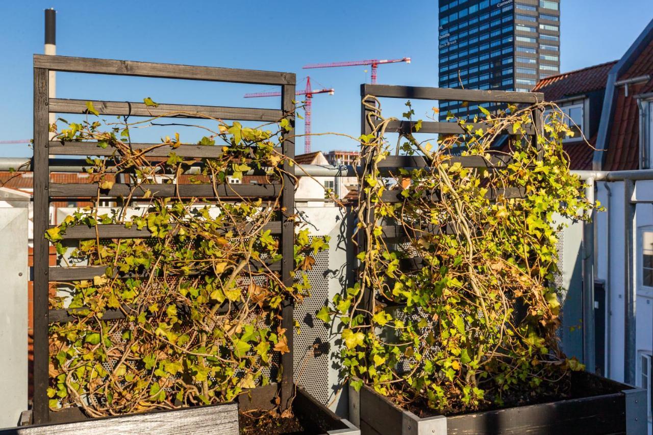 200 M Fra Rutebilstation - Privat Terrasse, Grill Aarhus Exterior foto